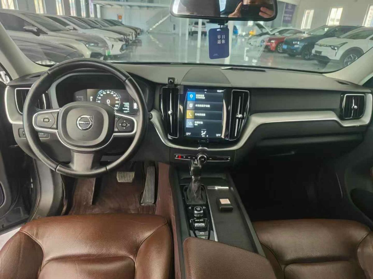 沃爾沃 XC60  2018款 T4 智逸版圖片
