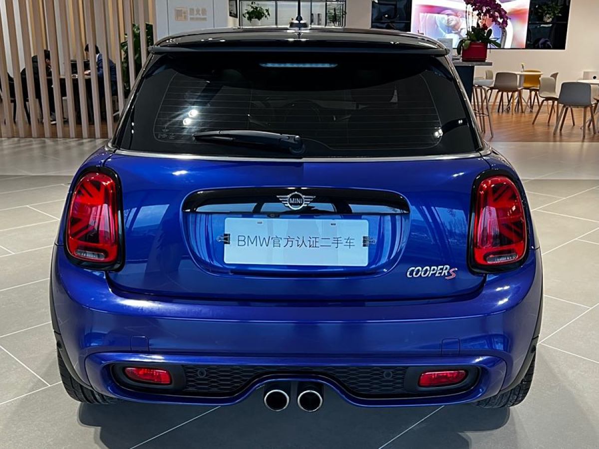 MINI MINI  2019款 2.0T COOPER S 藝術(shù)家圖片