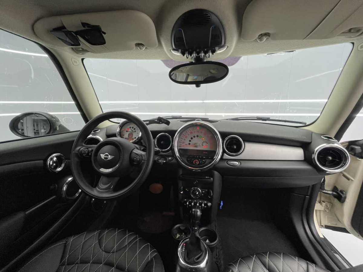 MINI CLUBMAN  2011款 1.6L COOPER Fun图片