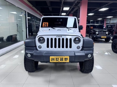 2019年10月 Jeep 牧馬人(進(jìn)口) 2.0T Rubicon 四門版圖片