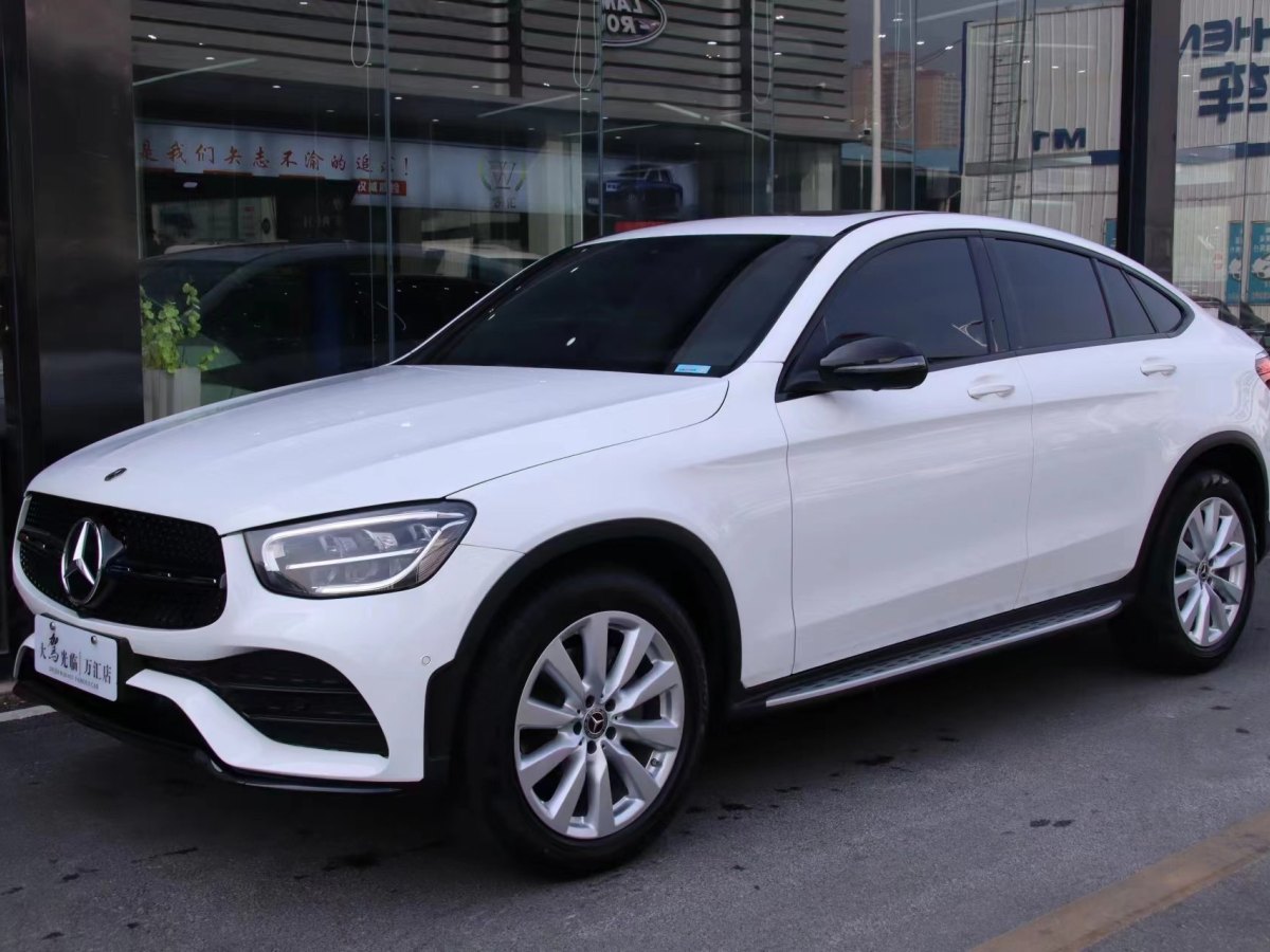 奔馳 奔馳glc 2022款 glc 260 4matic 轎跑suv圖片