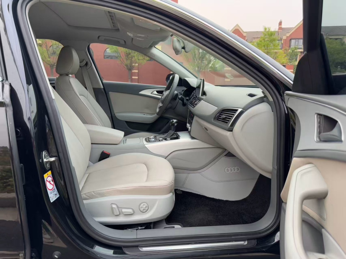 奧迪 奧迪A6L  2014款 TFSI 標(biāo)準(zhǔn)型圖片