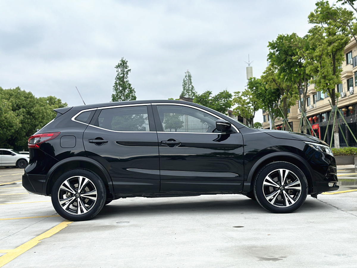 日產(chǎn) 逍客  2019款  2.0L CVT豪華版圖片