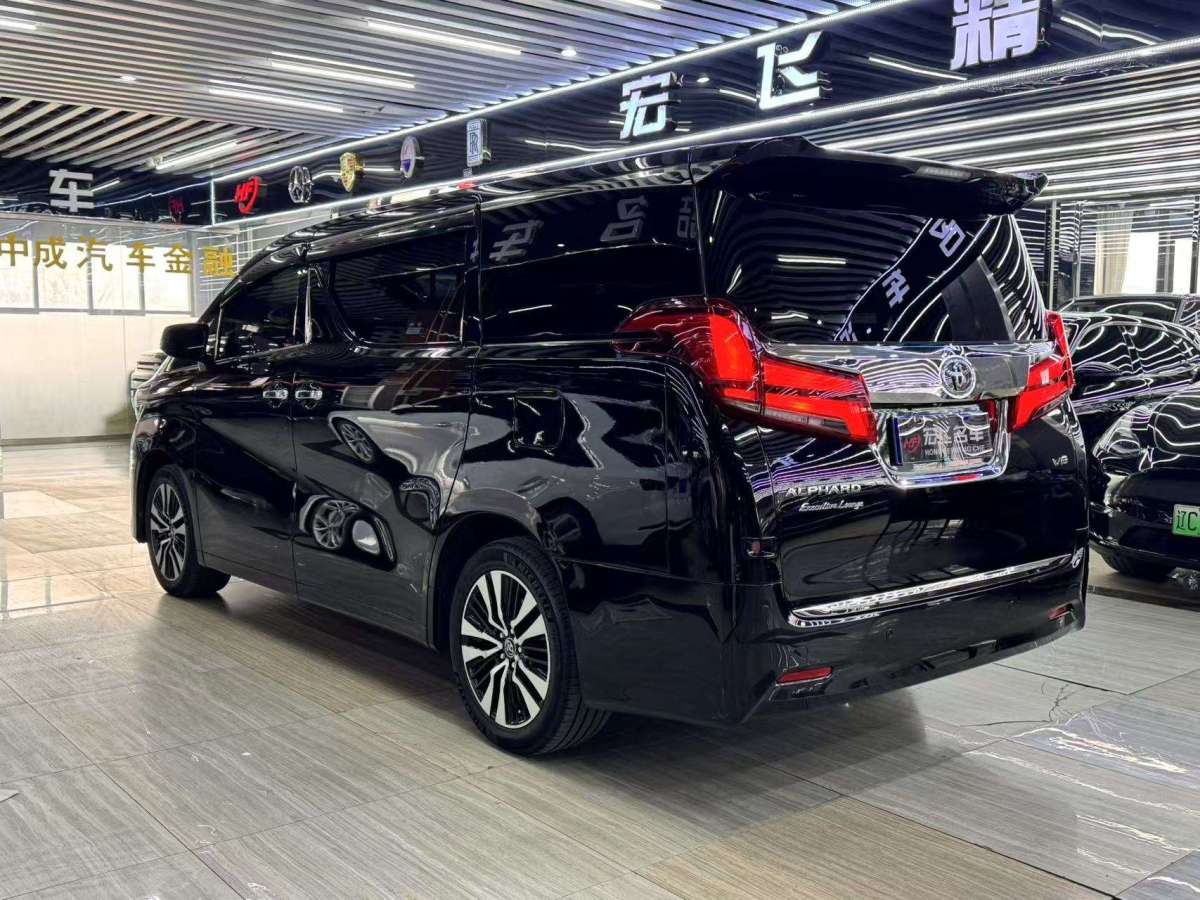 豐田 埃爾法  2015款 3.5L 尊貴版圖片