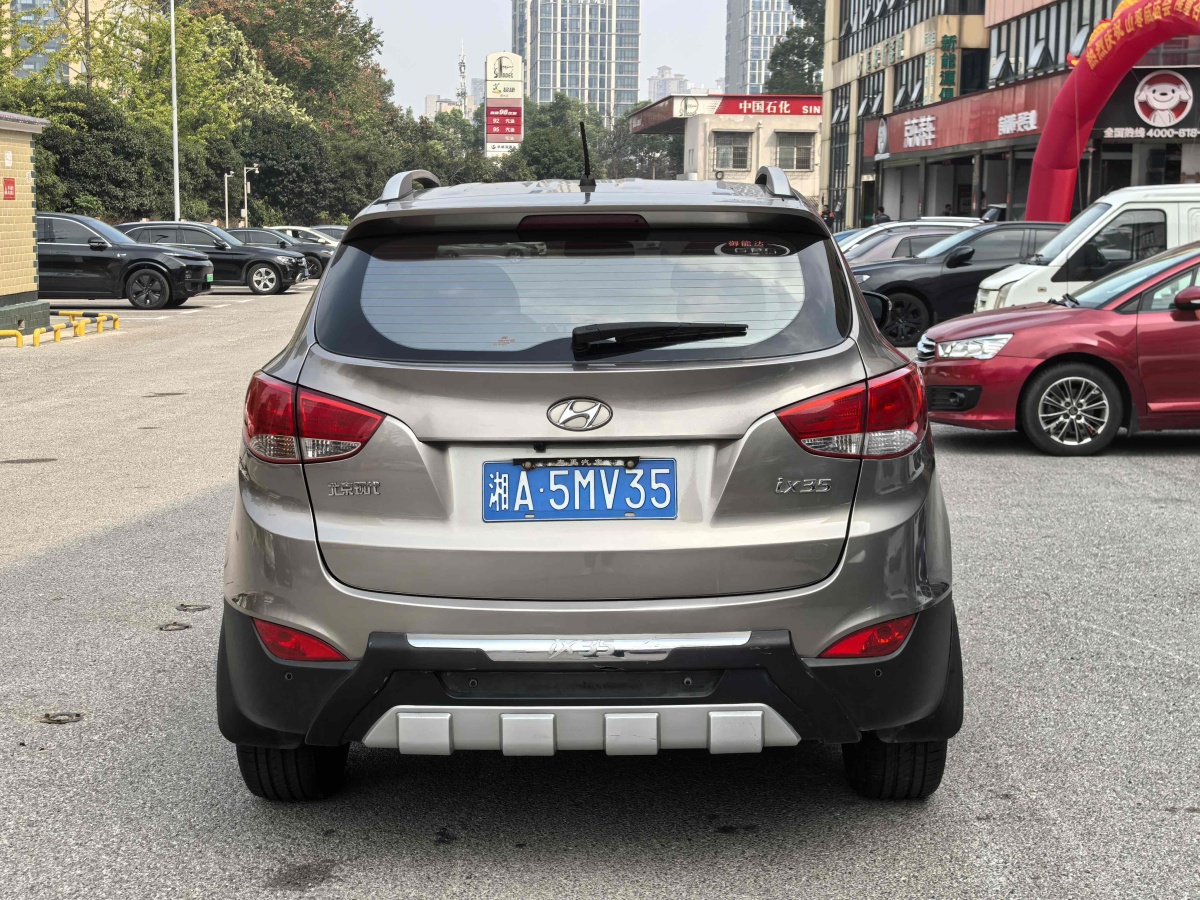 現(xiàn)代 ix35  2012款 2.0 GLS 兩驅(qū)精英型圖片