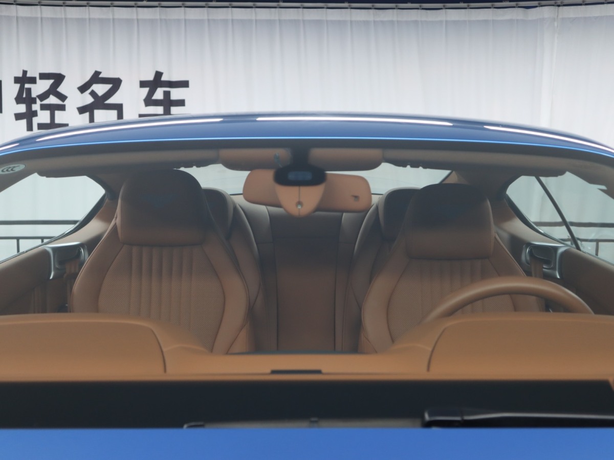 賓利 歐陸  2015款 4.0T GT V8 標(biāo)準(zhǔn)版圖片