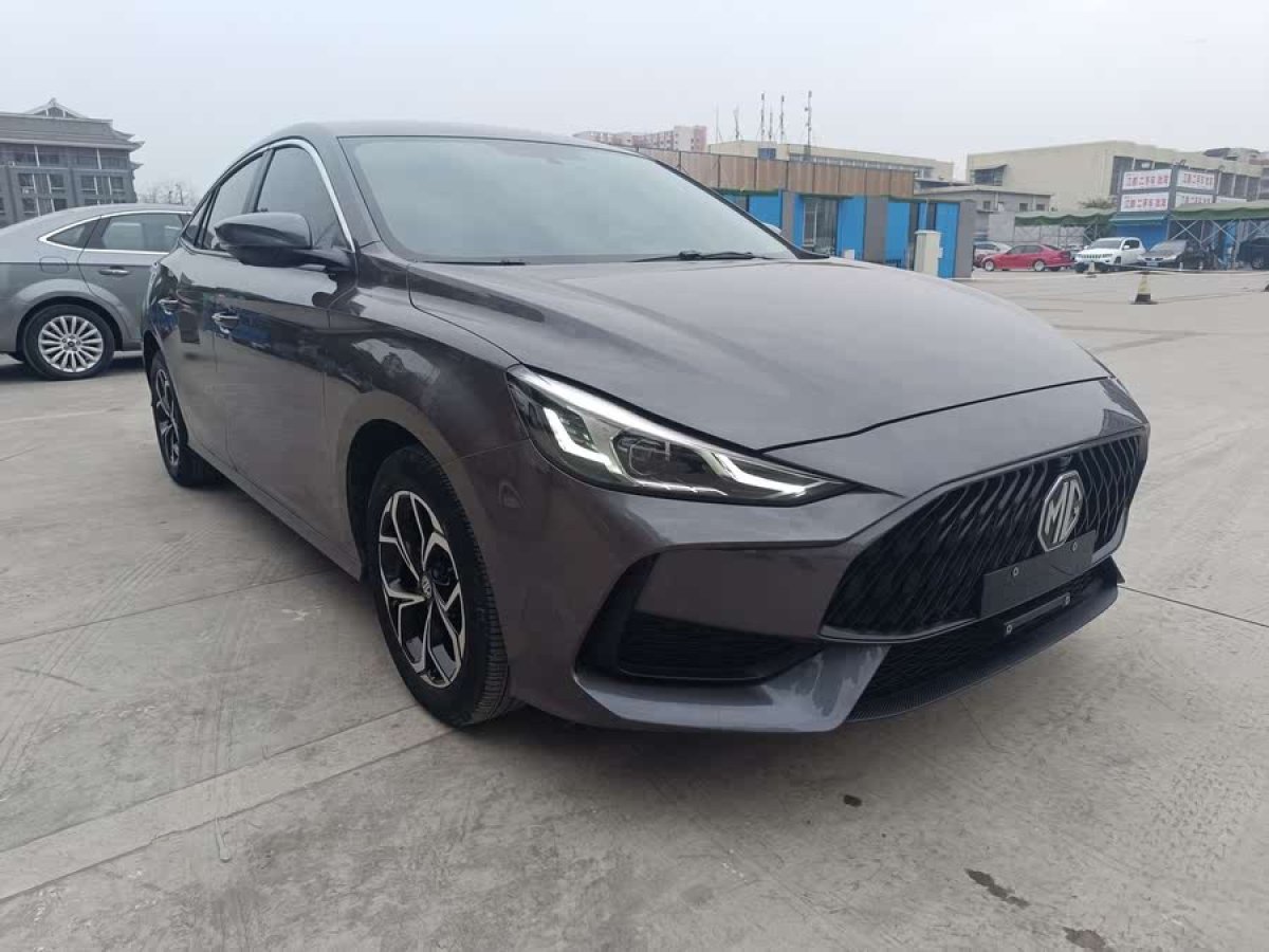 名爵 名爵5  2023款 180DVVT 手動(dòng)青春風(fēng)尚版圖片