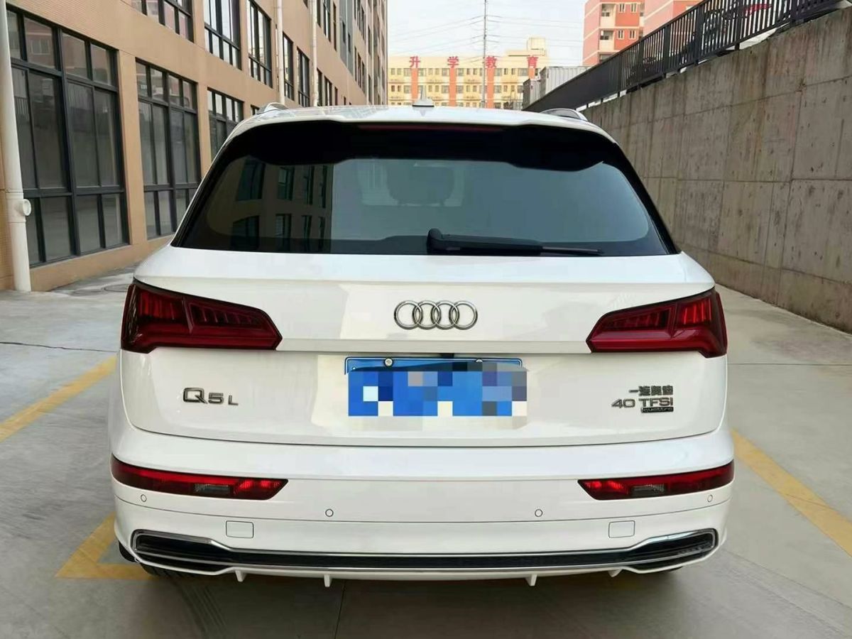 奧迪 奧迪Q3  2019款  35 TFSI 時尚動感型圖片