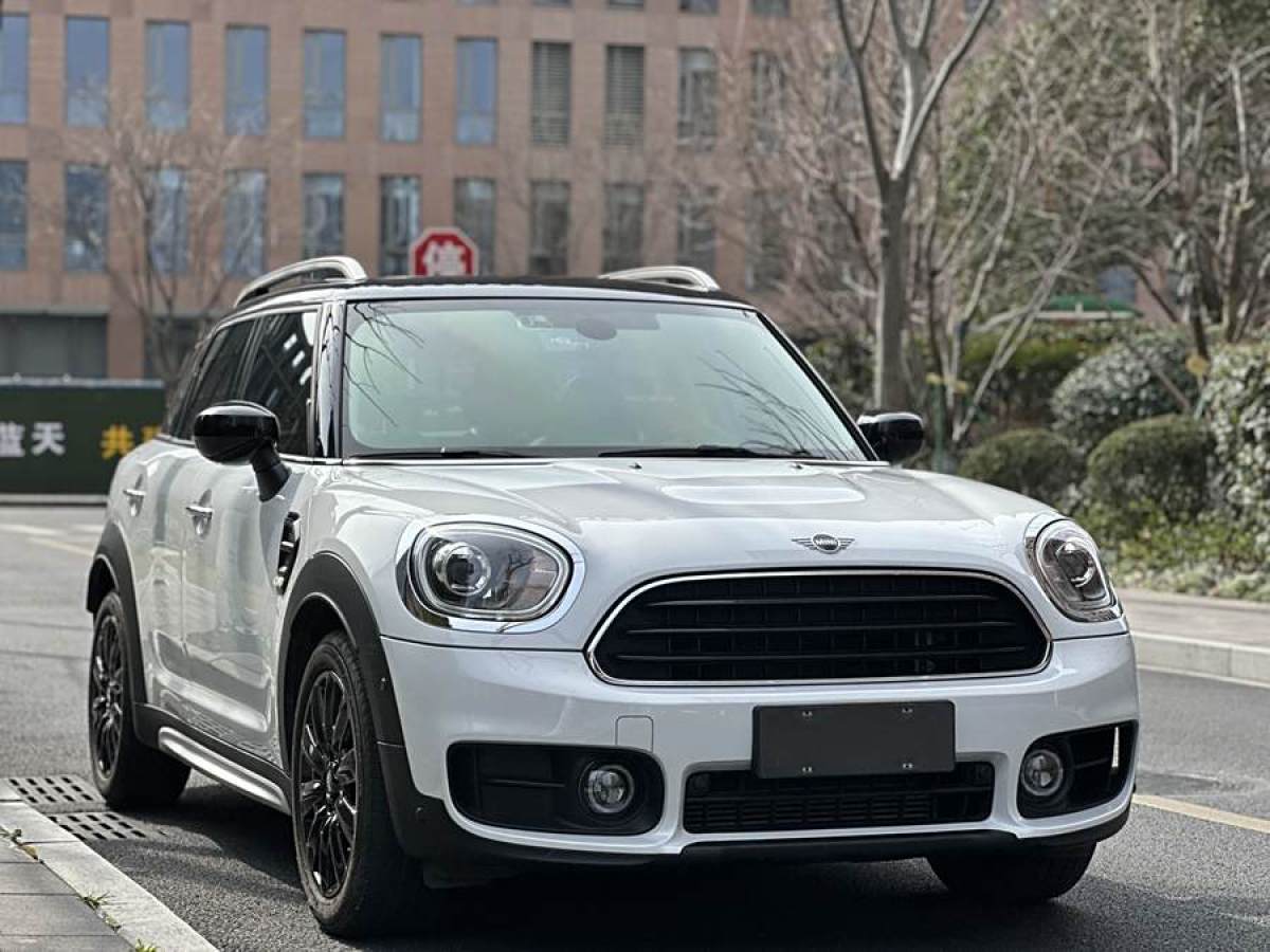 MINI COUNTRYMAN  2019款 1.5T COOPER 藝術(shù)家周末旅行版圖片