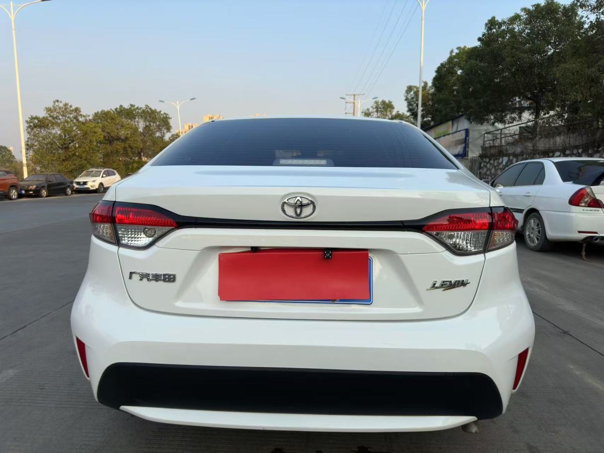 豐田 雷凌  2022款 TNGA 1.5L CVT領(lǐng)先版圖片