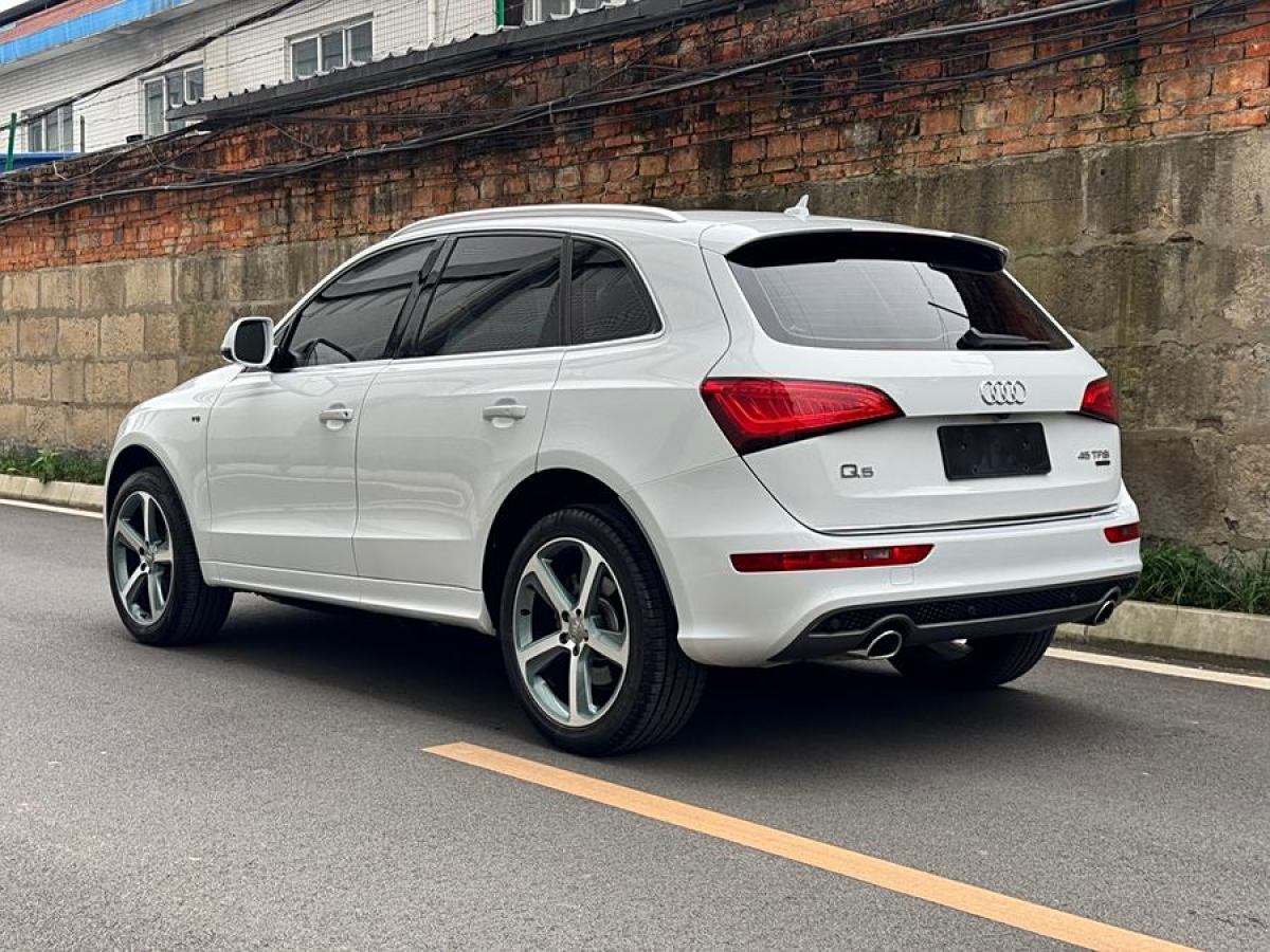 奧迪 奧迪Q5  2013款 45 TFSI quattro 運(yùn)動(dòng)型圖片