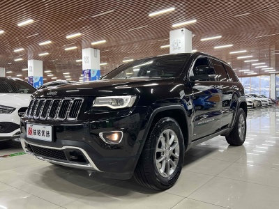 2014年3月 Jeep 大切諾基(進(jìn)口) 3.0L 舒享導(dǎo)航版圖片