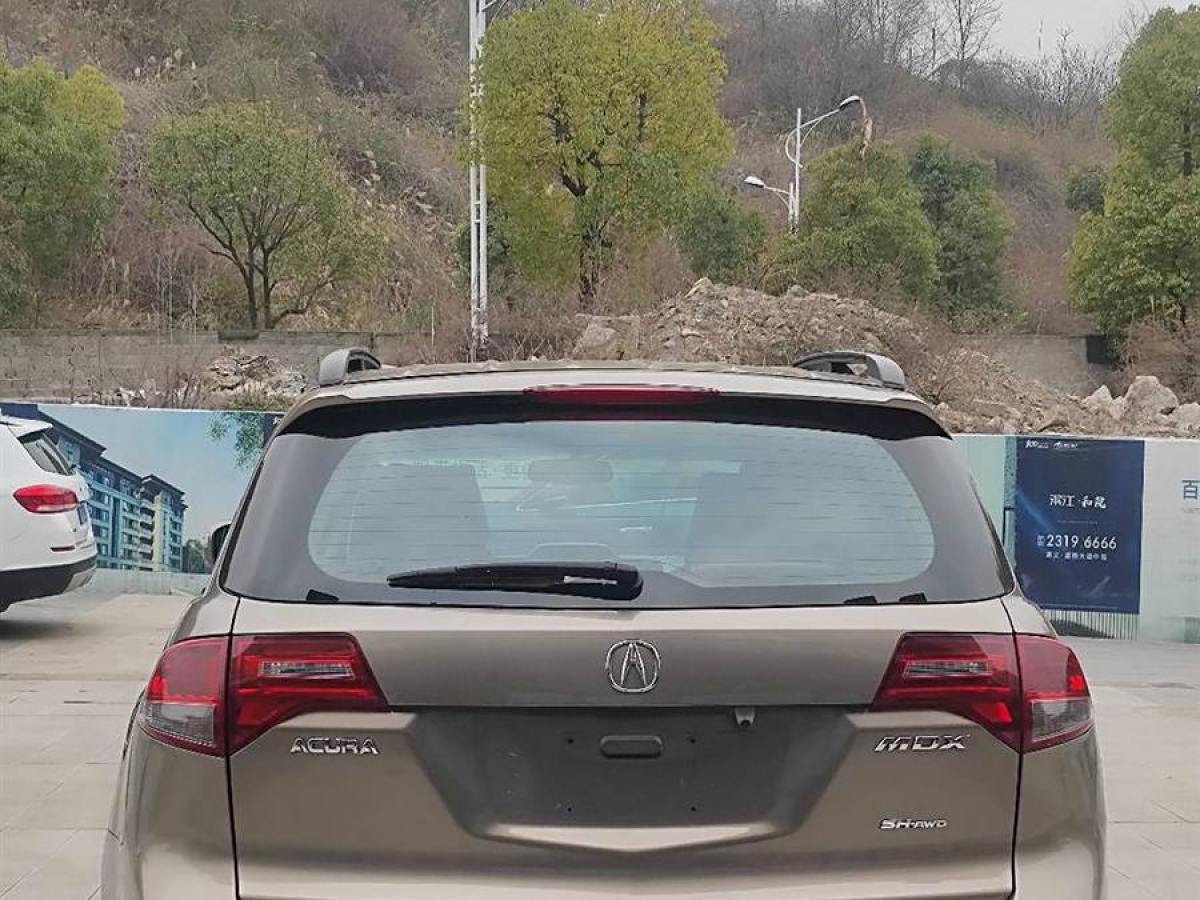 謳歌 MDX  2010款 3.7 標(biāo)準(zhǔn)版圖片