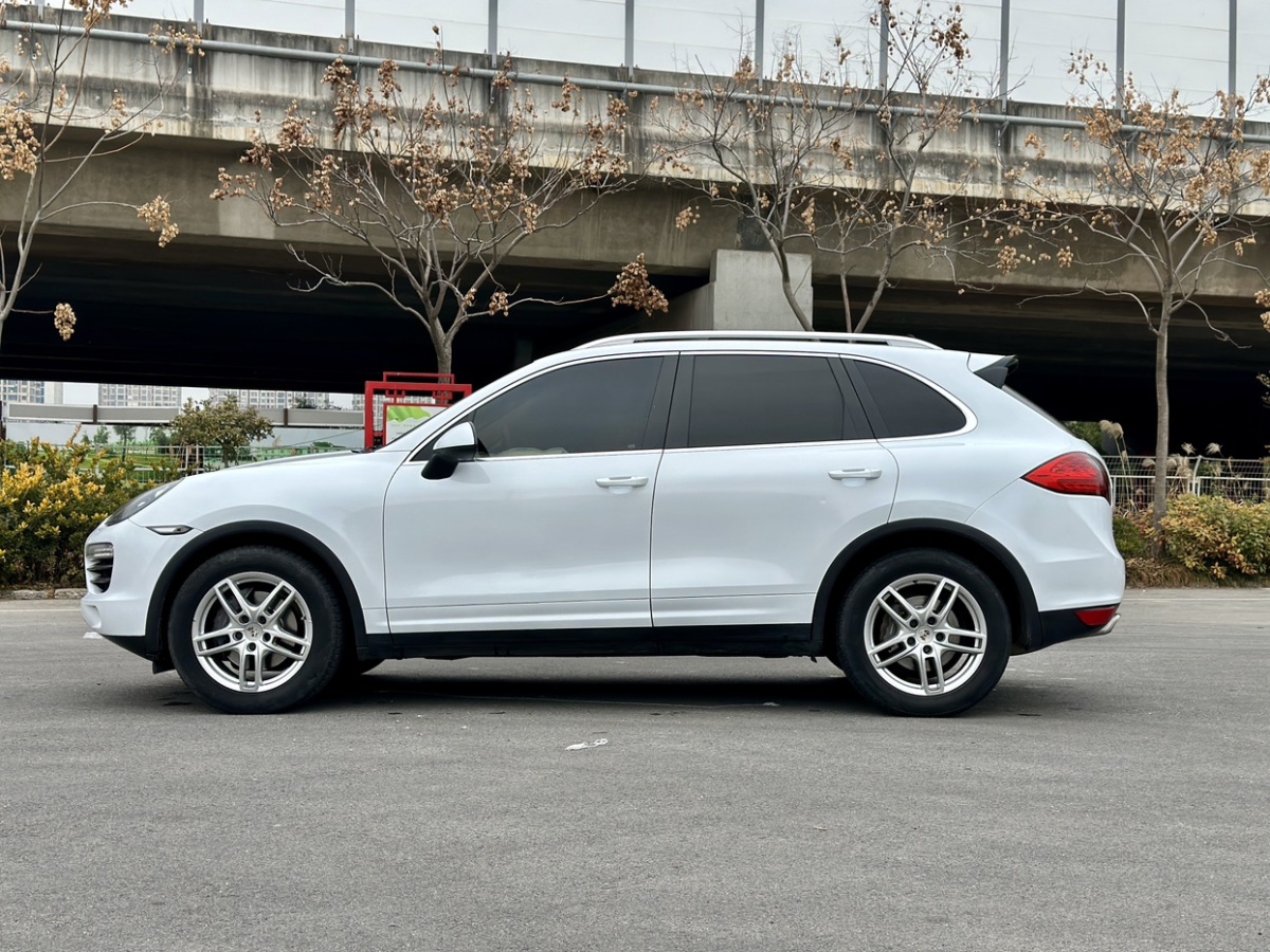 2012年12月保時捷 Cayenne  2011款 Cayenne 3.0T