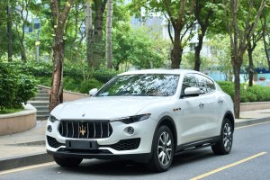 Levante 瑪莎拉蒂 3.0T 350Hp 標(biāo)準(zhǔn)版