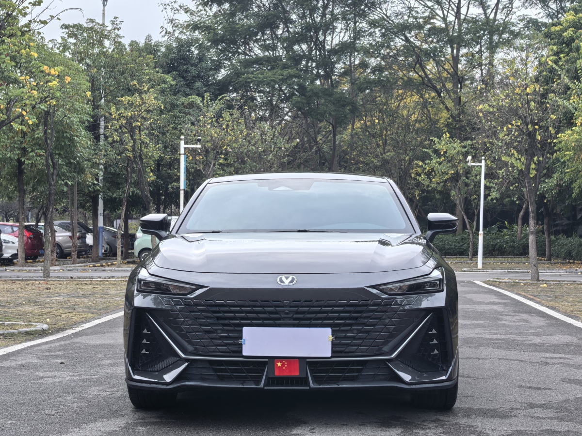 2023年10月長(zhǎng)安 長(zhǎng)安UNI-V  2023款 1.5T 尊貴型