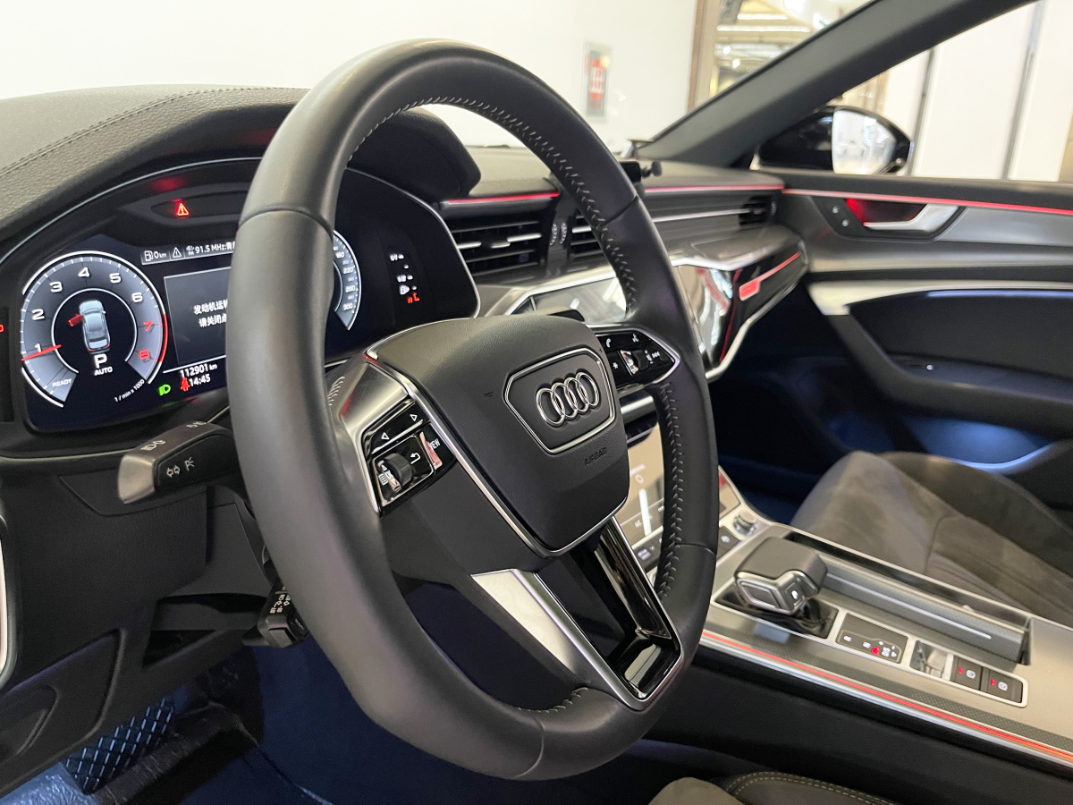 2020年4月奧迪 奧迪A6L  2020款 45 TFSI quattro 臻選動感型