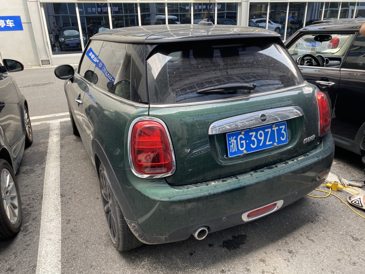 2019年6月MINI COUNTRYMAN  2018款 1.5T COOPER 藝術(shù)家