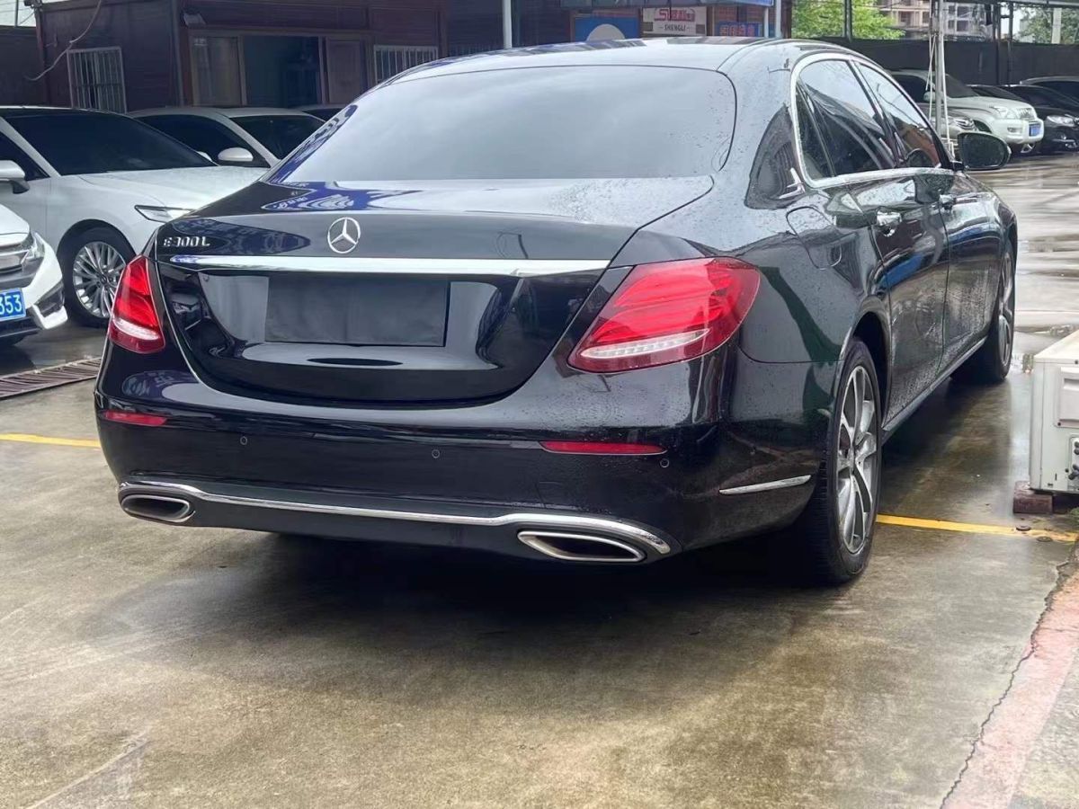 奔馳 奔馳GLA  2017款 GLA 220 4MATIC 豪華型圖片