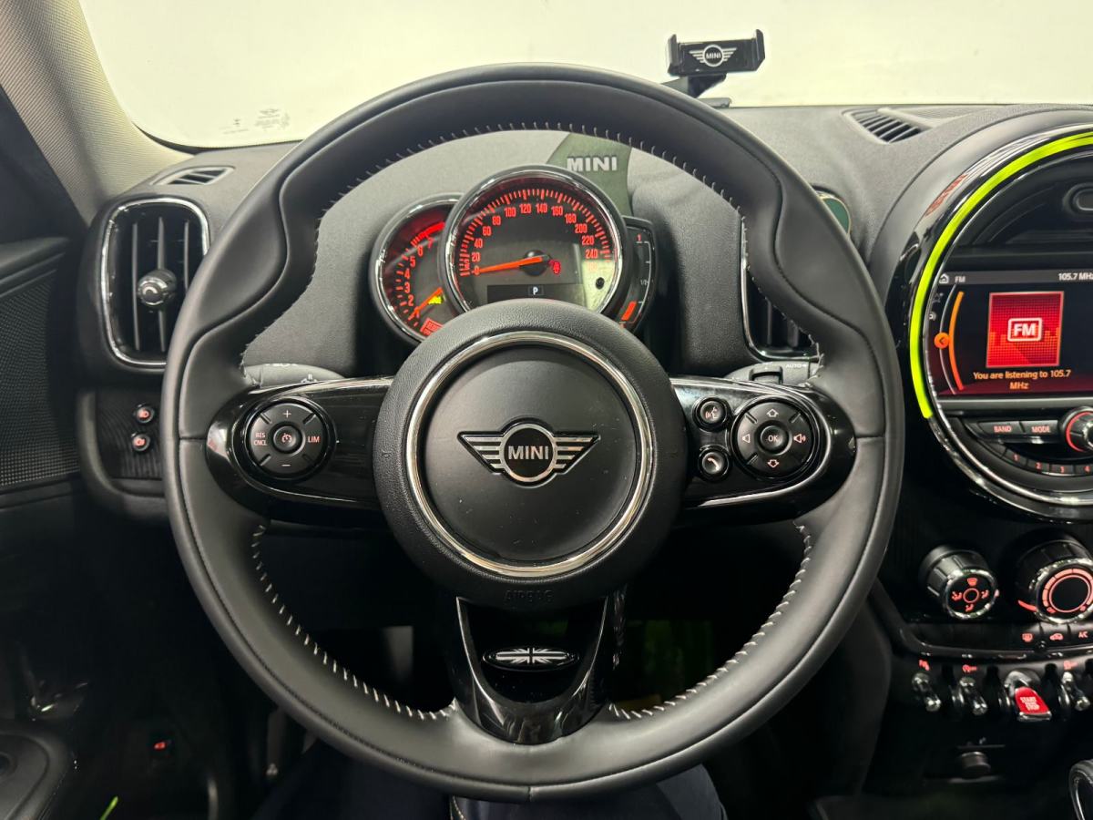 MINI COUNTRYMAN  2018款 1.5T COOPER ALL4 藝術家圖片