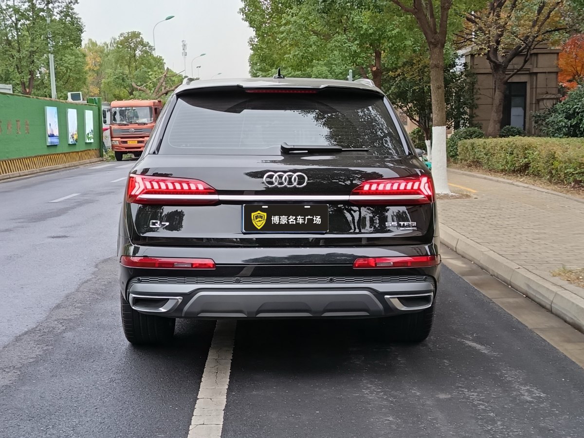 奧迪 奧迪Q7  2023款 55 TFSI quattro S line運動型圖片