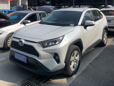 2022年10月 豐田 RAV4榮放 2.0L CVT兩驅(qū)都市版圖片