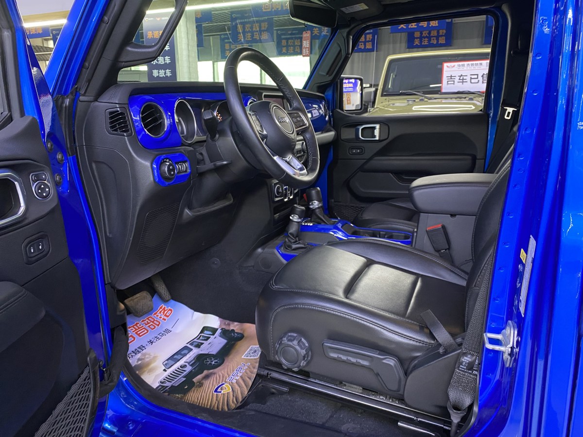 Jeep 牧馬人  2022款 2.0T 高地四門版圖片