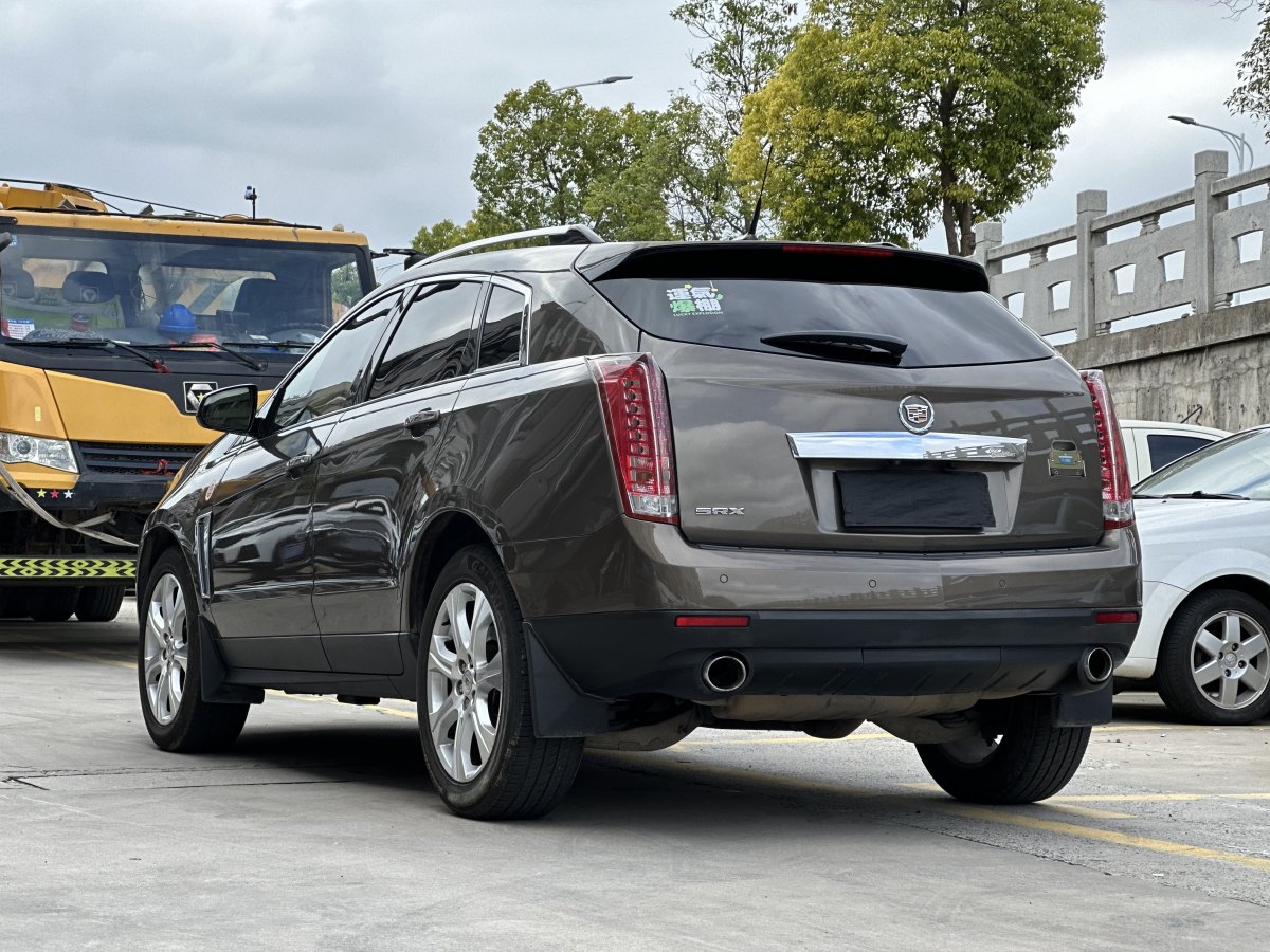 凱迪拉克 SRX  2014款 3.0L 精英型圖片