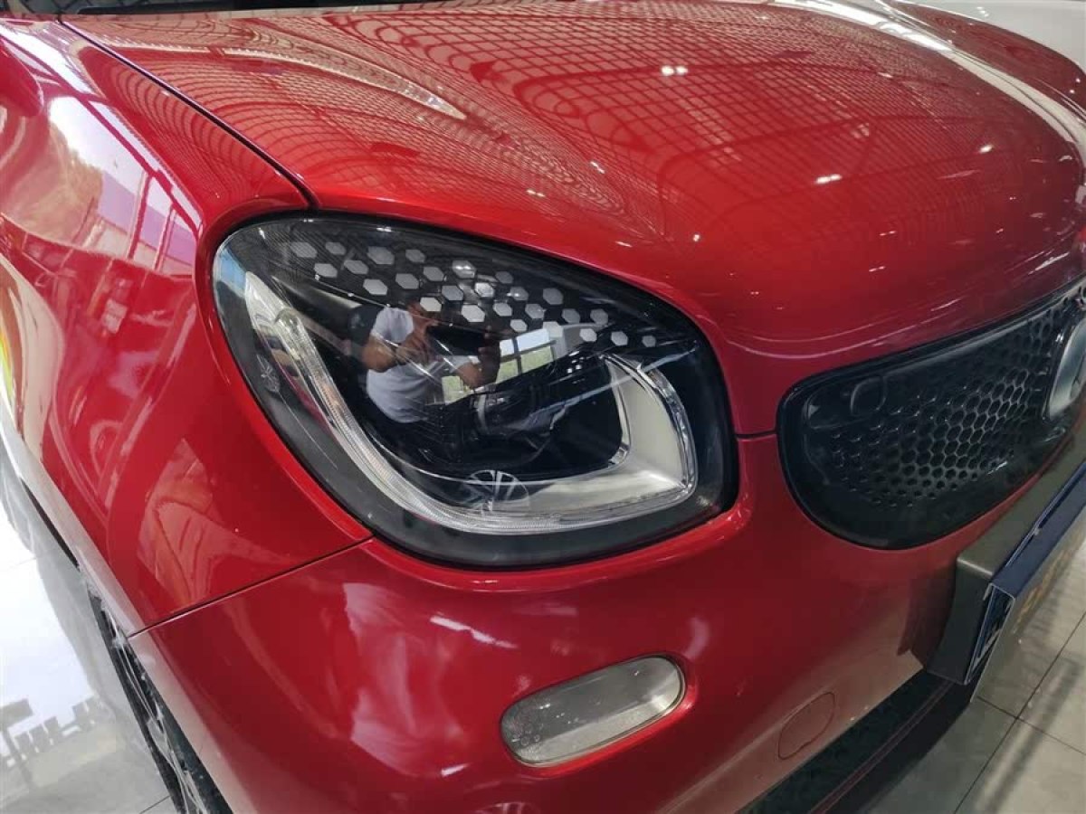 smart forfour  2016款 1.0L 52千瓦激情版圖片
