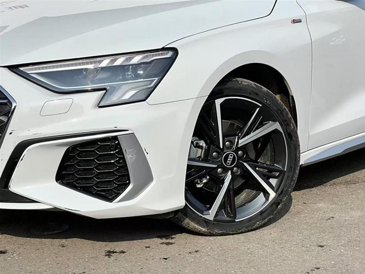 奧迪 奧迪A3  2024款 Sportback 35 TFSI 時(shí)尚運(yùn)動(dòng)型圖片