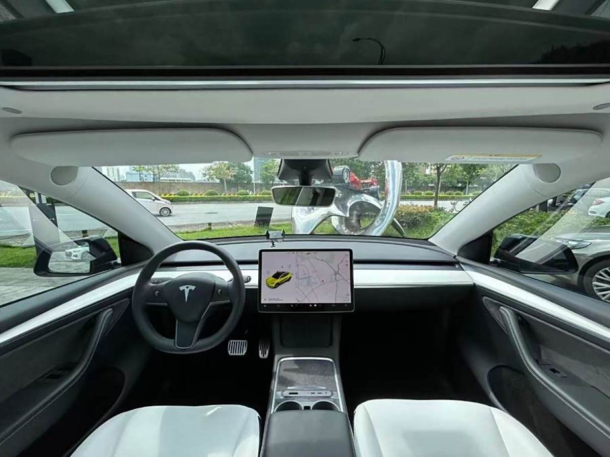 特斯拉 Model 3  2022款 后輪驅(qū)動(dòng)版圖片