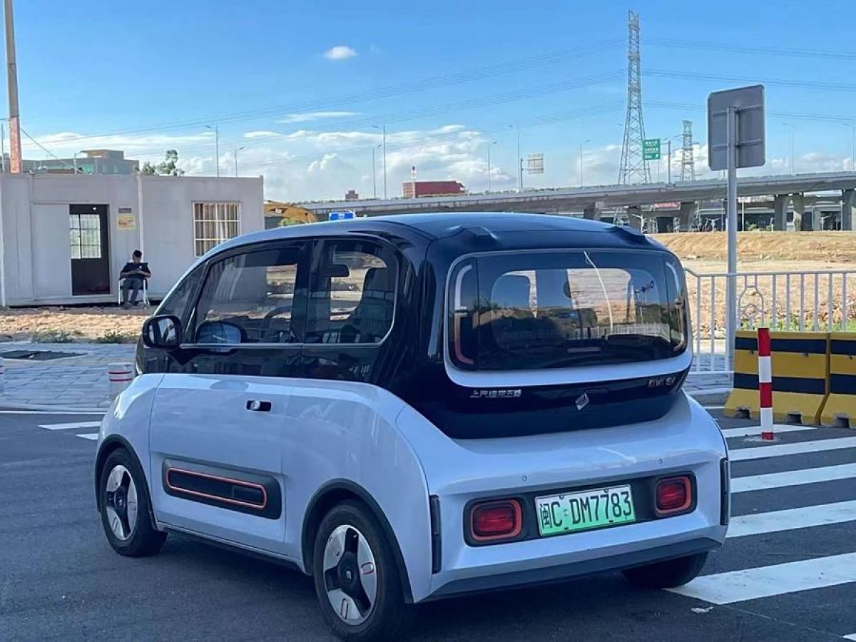 寶駿 寶駿KiWi EV  2021款 藝術(shù)家 三元鋰圖片