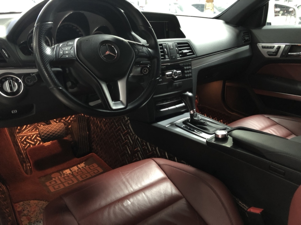 奔驰 奔驰E级  2012款 E 200 CGI Coupe图片