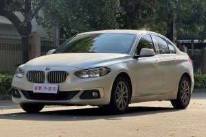 寶馬1系 寶馬 改款 118i 時(shí)尚型
