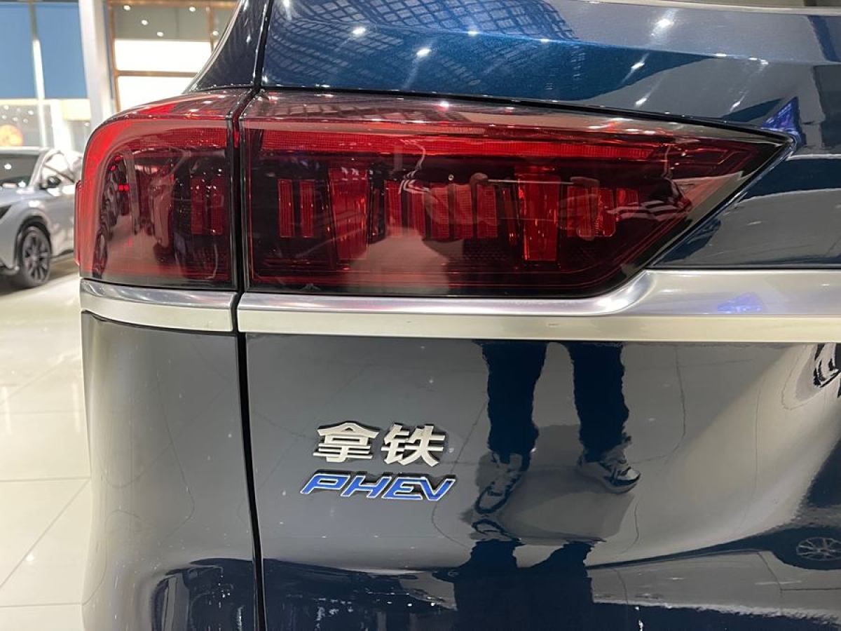 WEY 拿鐵DHT-PHEV  2022款 1.5T 四驅(qū)超大杯圖片