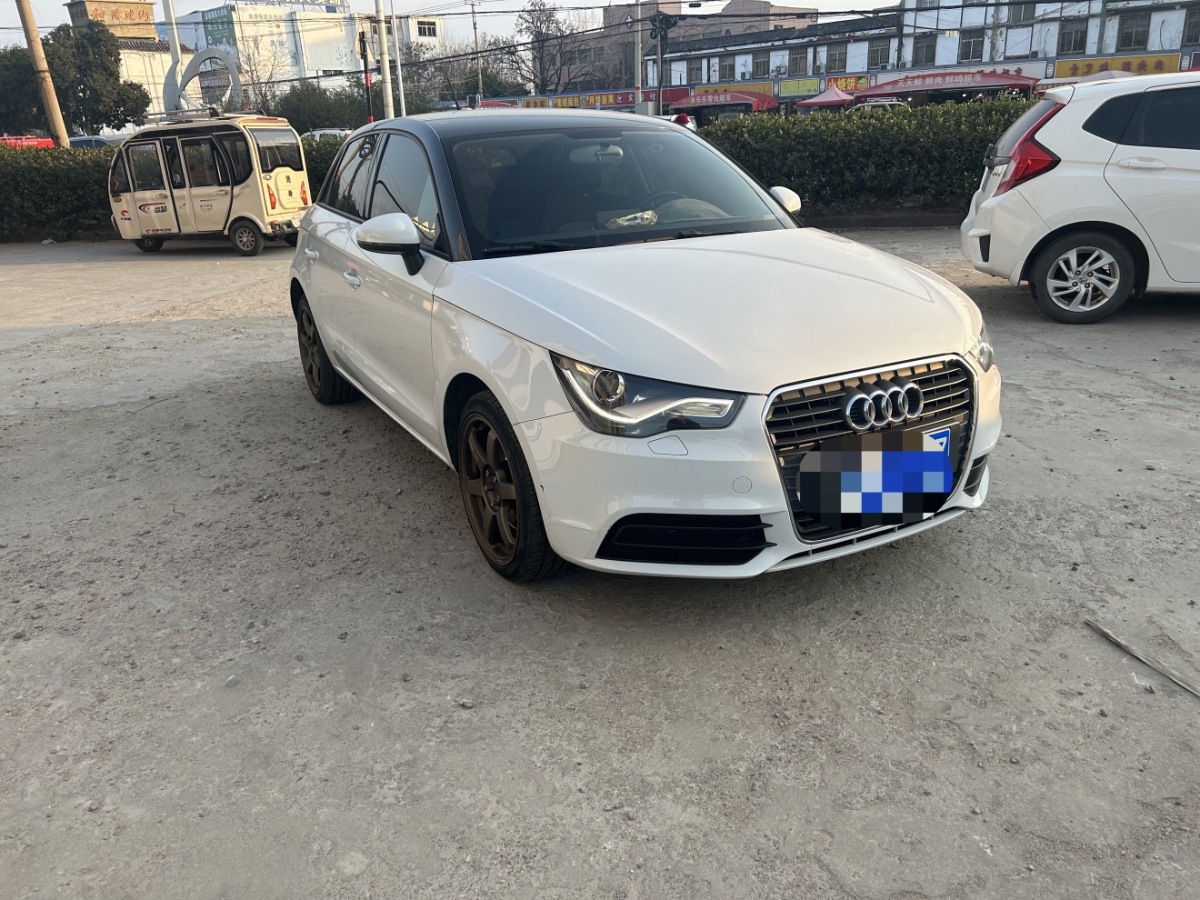 奧迪 奧迪A1  2014款 30 TFSI Sportback時(shí)尚型圖片