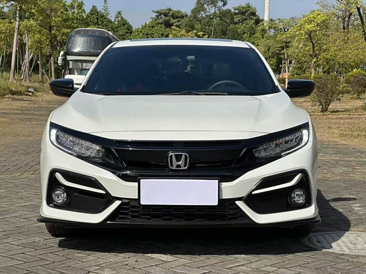 本田 思域  2021款 HATCHBACK 220TURBO CVT潮酷控圖片