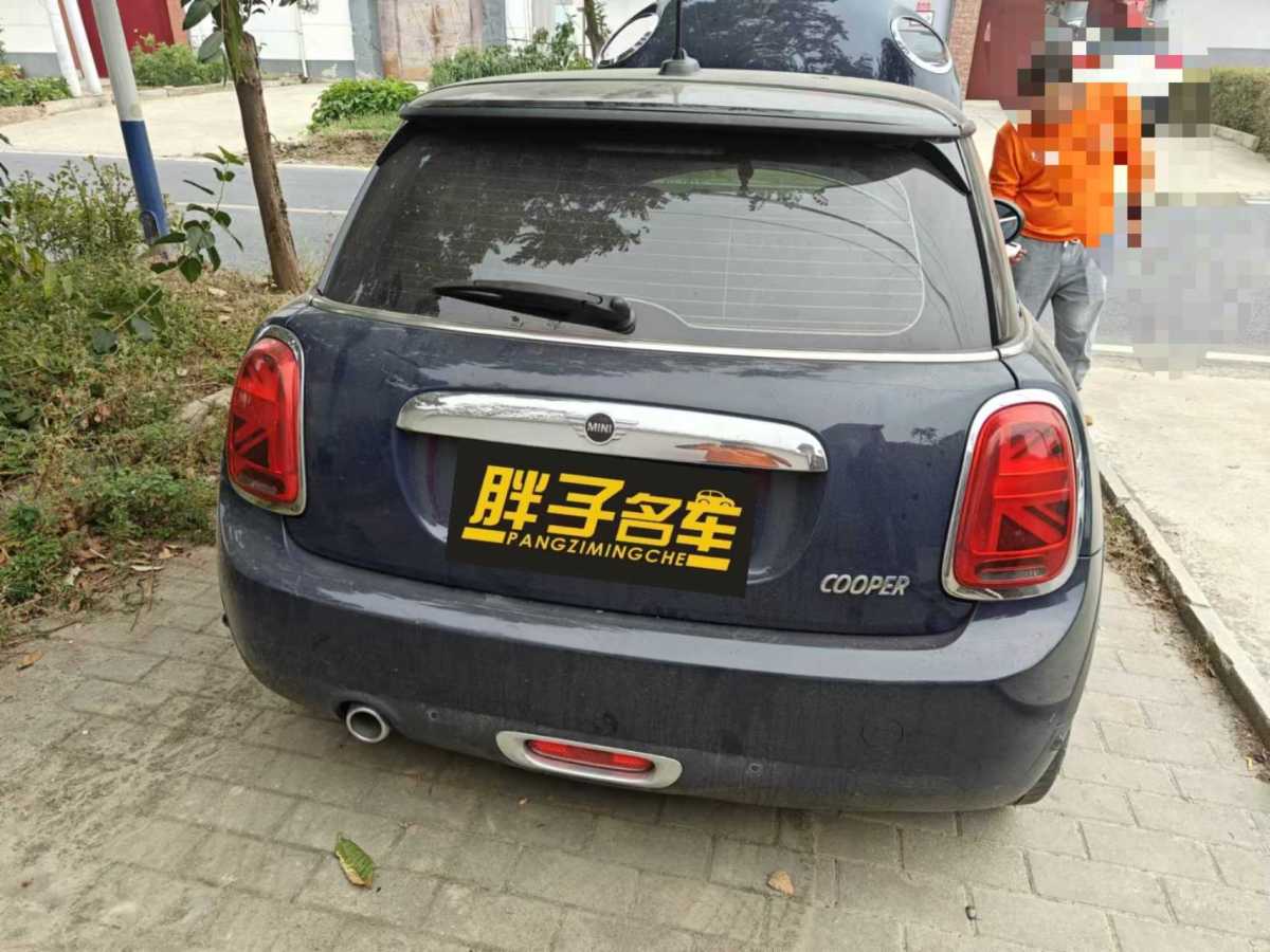 2019年7月MINI COUNTRYMAN  2018款 1.5T COOPER 藝術(shù)家