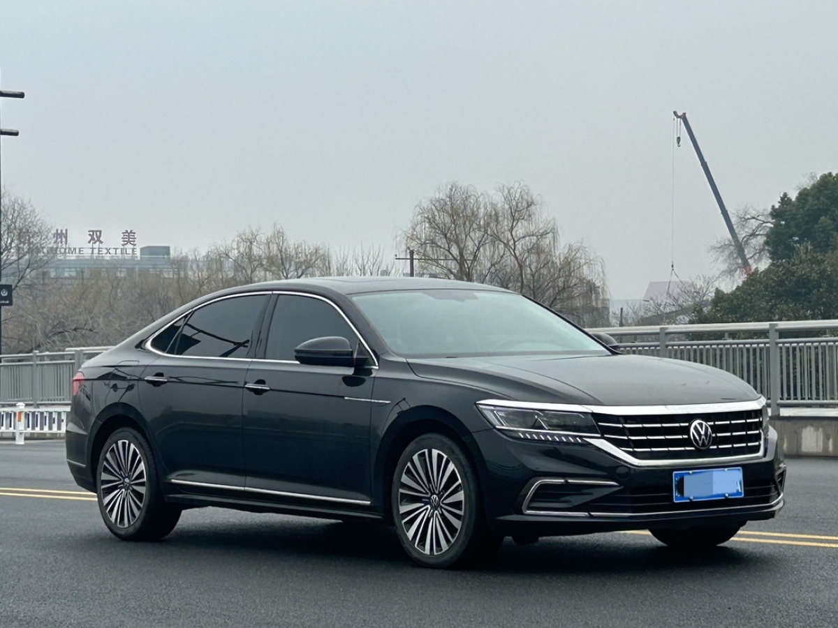 大眾 帕薩特  2020款 330TSI 豪華版 國(guó)VI圖片