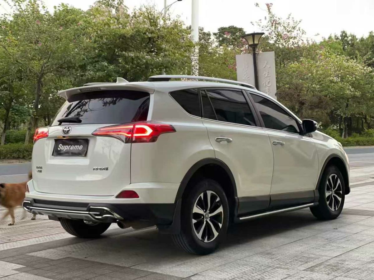 豐田 RAV4榮放  2018款 2.0L CVT兩驅(qū)風尚X版圖片