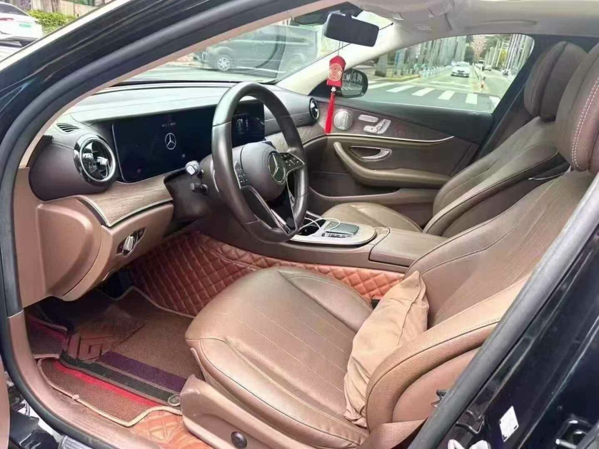 奔馳 奔馳E級(jí)  2022款 E 300 L 豪華型圖片