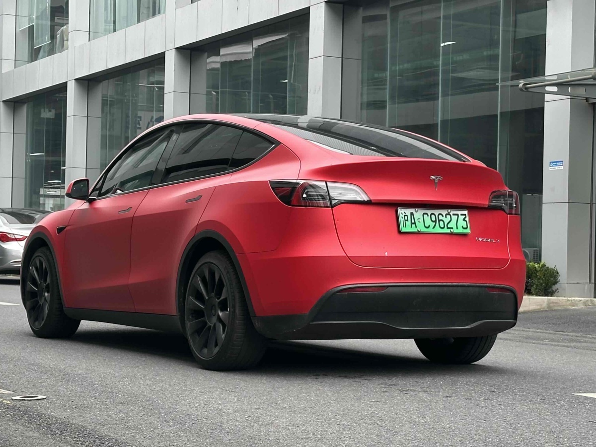 特斯拉 Model Y  2021款 改款 標(biāo)準(zhǔn)續(xù)航后驅(qū)升級版圖片