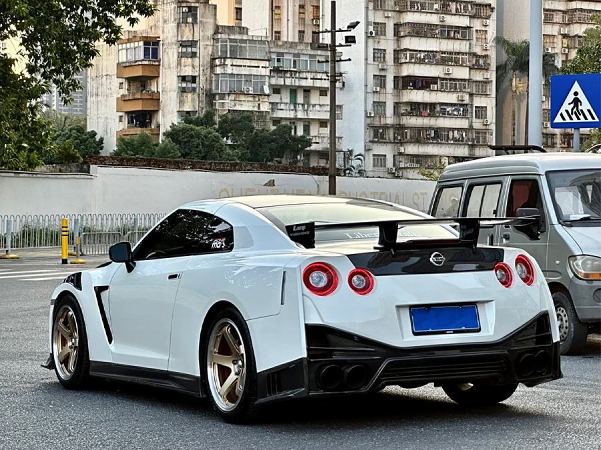 日產(chǎn) GT-R  2013款 3.8T Premium Edition圖片