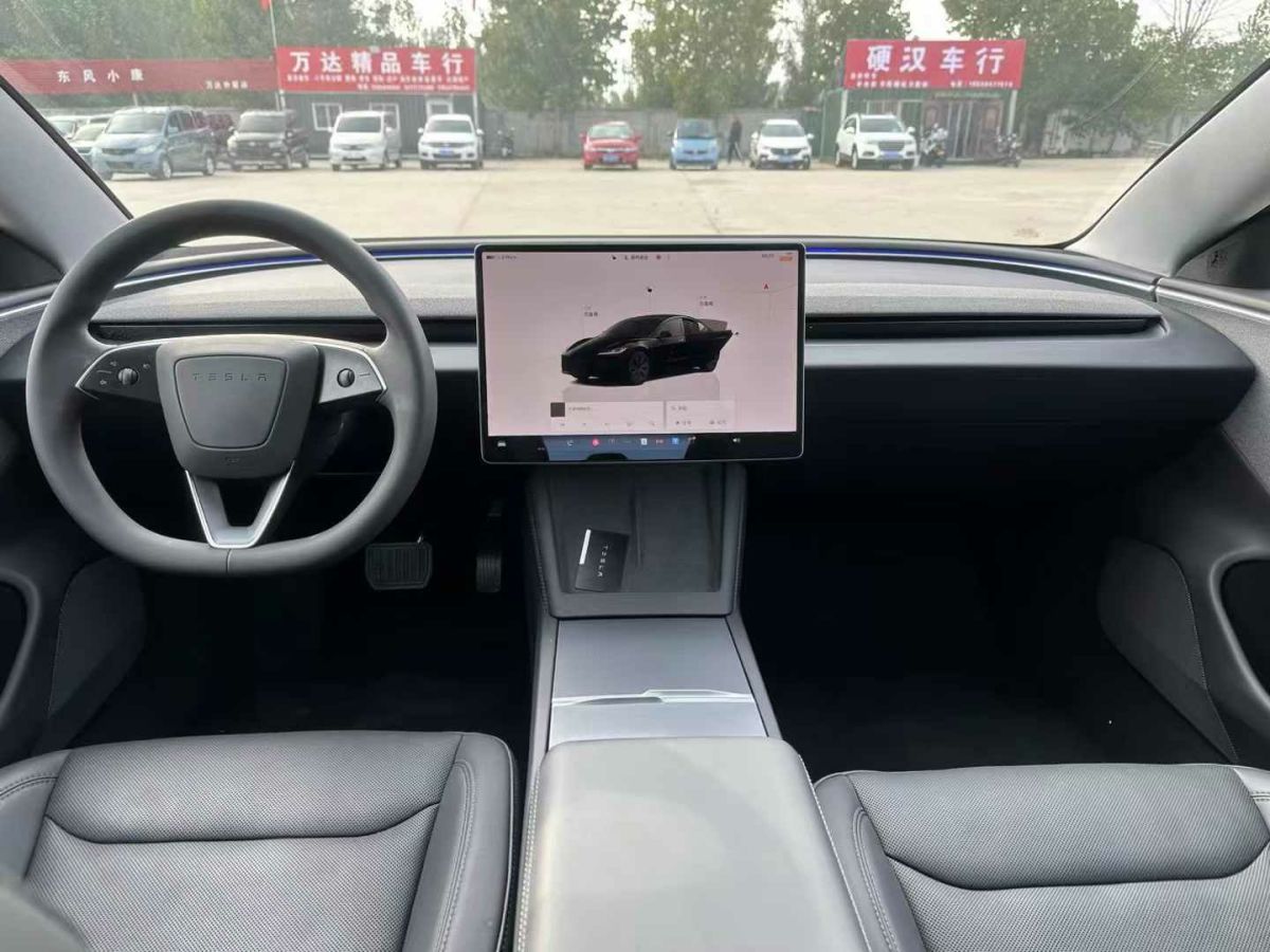 特斯拉 Model S  2023款 三電機(jī)全輪驅(qū)動(dòng) Plaid版圖片