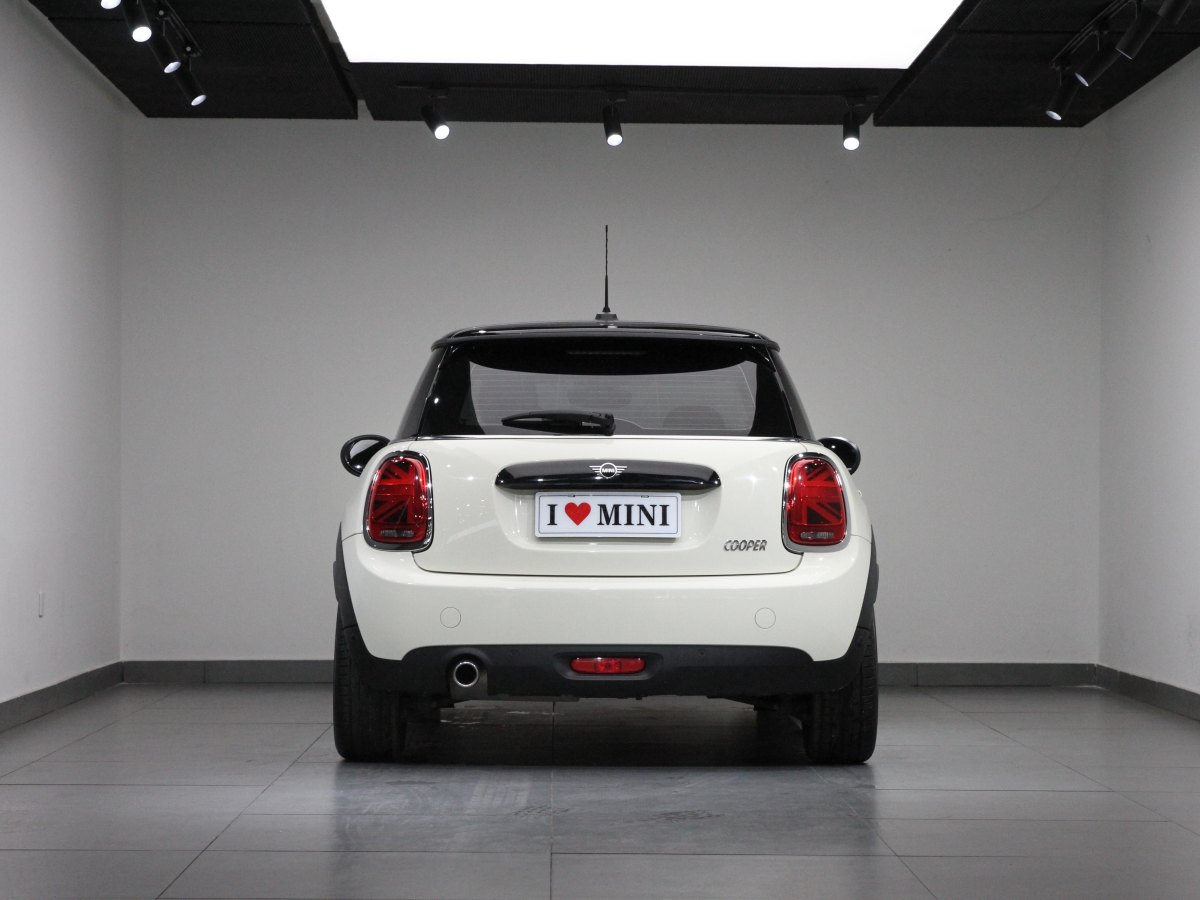 MINI MINI  2019款 1.5T COOPER 經(jīng)典派圖片