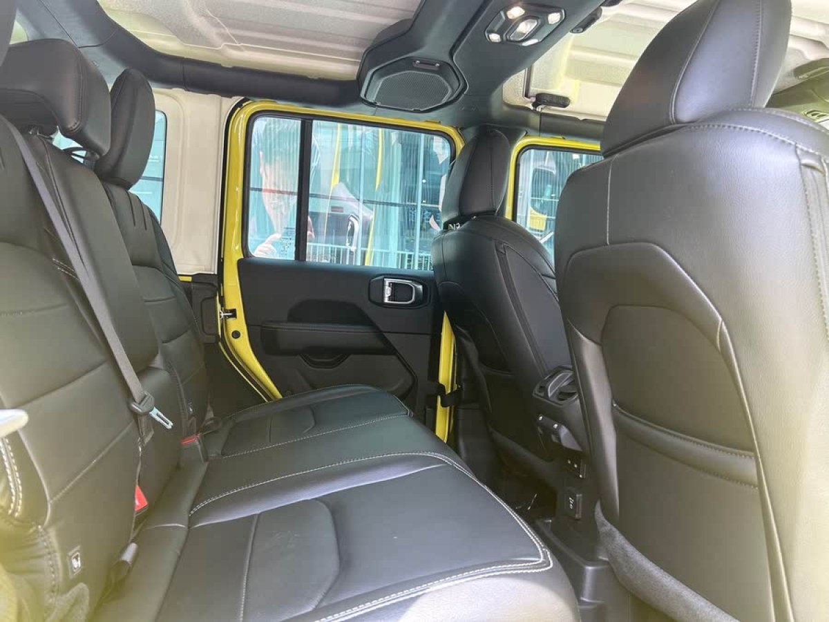 Jeep 牧馬人新能源  2022款 四門(mén) 2.0T 4xe 撒哈拉 螢光黃限量版圖片
