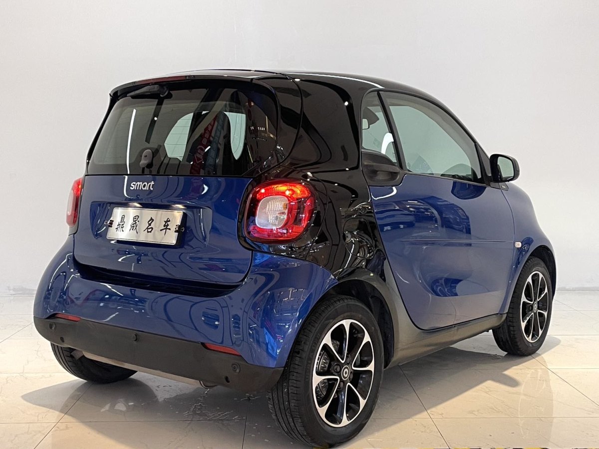 smart fortwo  2015款 1.0L 52千瓦硬頂激情版圖片