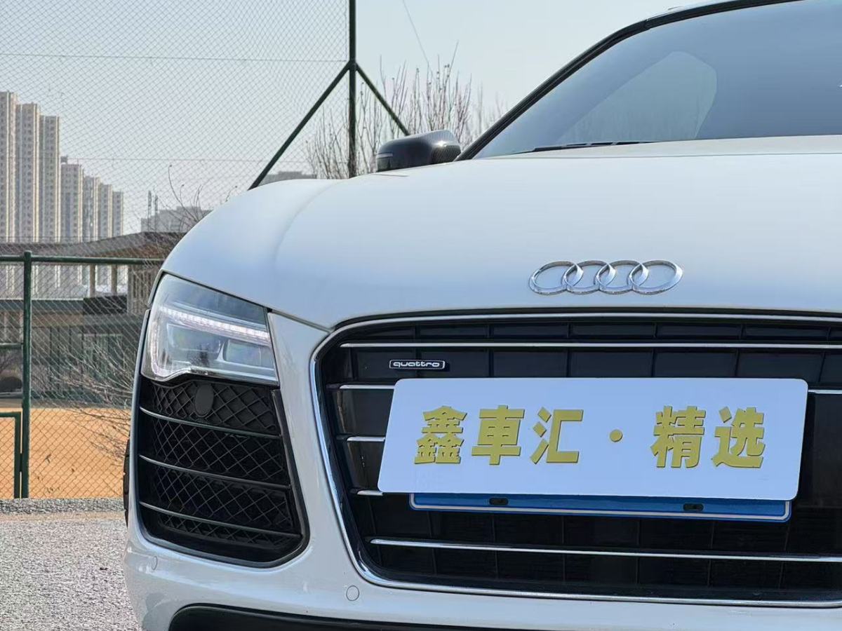 奧迪 奧迪R8  2014款 Spyder 5.2 FSI quattro圖片