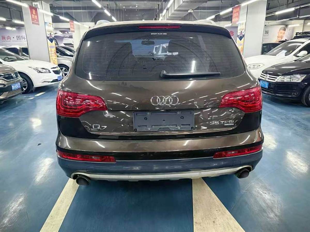 奧迪 奧迪Q7  2014款 35 TFSI 進(jìn)取型圖片