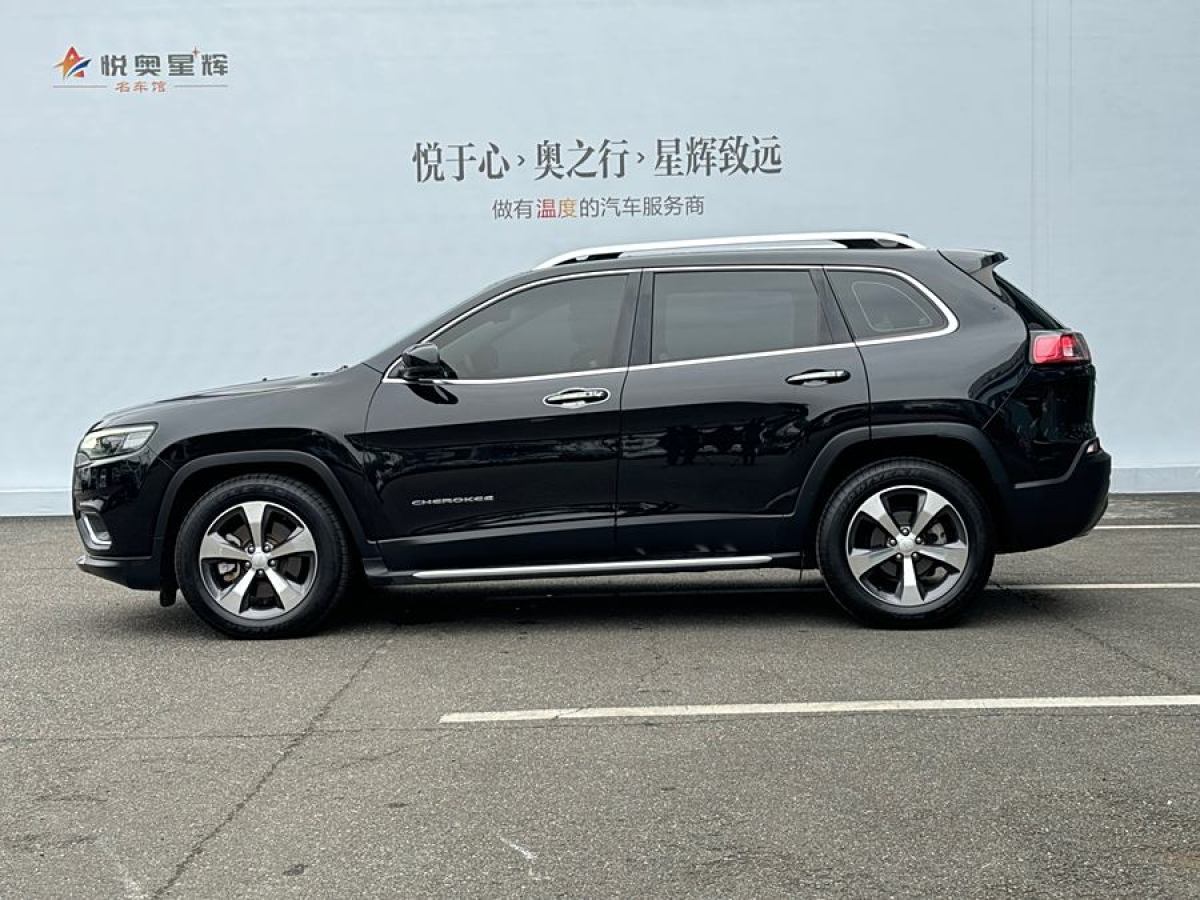 Jeep 自由光  2019款 2.0T 兩驅(qū)智享版 國VI圖片